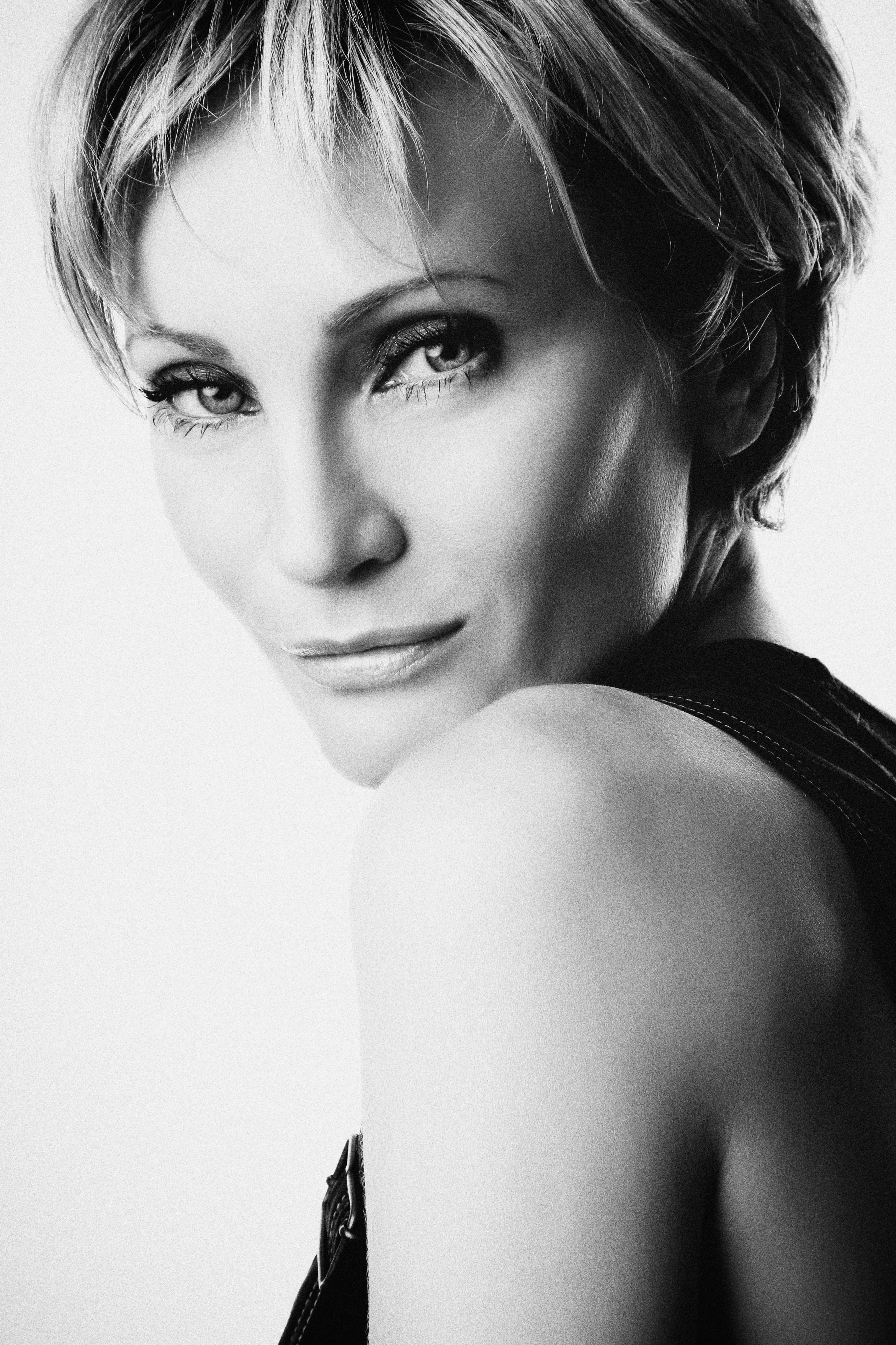 http://ivox-promo.fr/artists/PatriciaKaas/19/PatriciaKaas-19-Photo04%A9MehmetTurgut.jpg